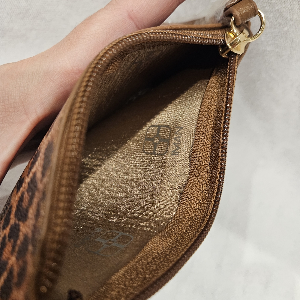 IMAN Leopard Print Clutch with Wristlet - Picture 2 of 4